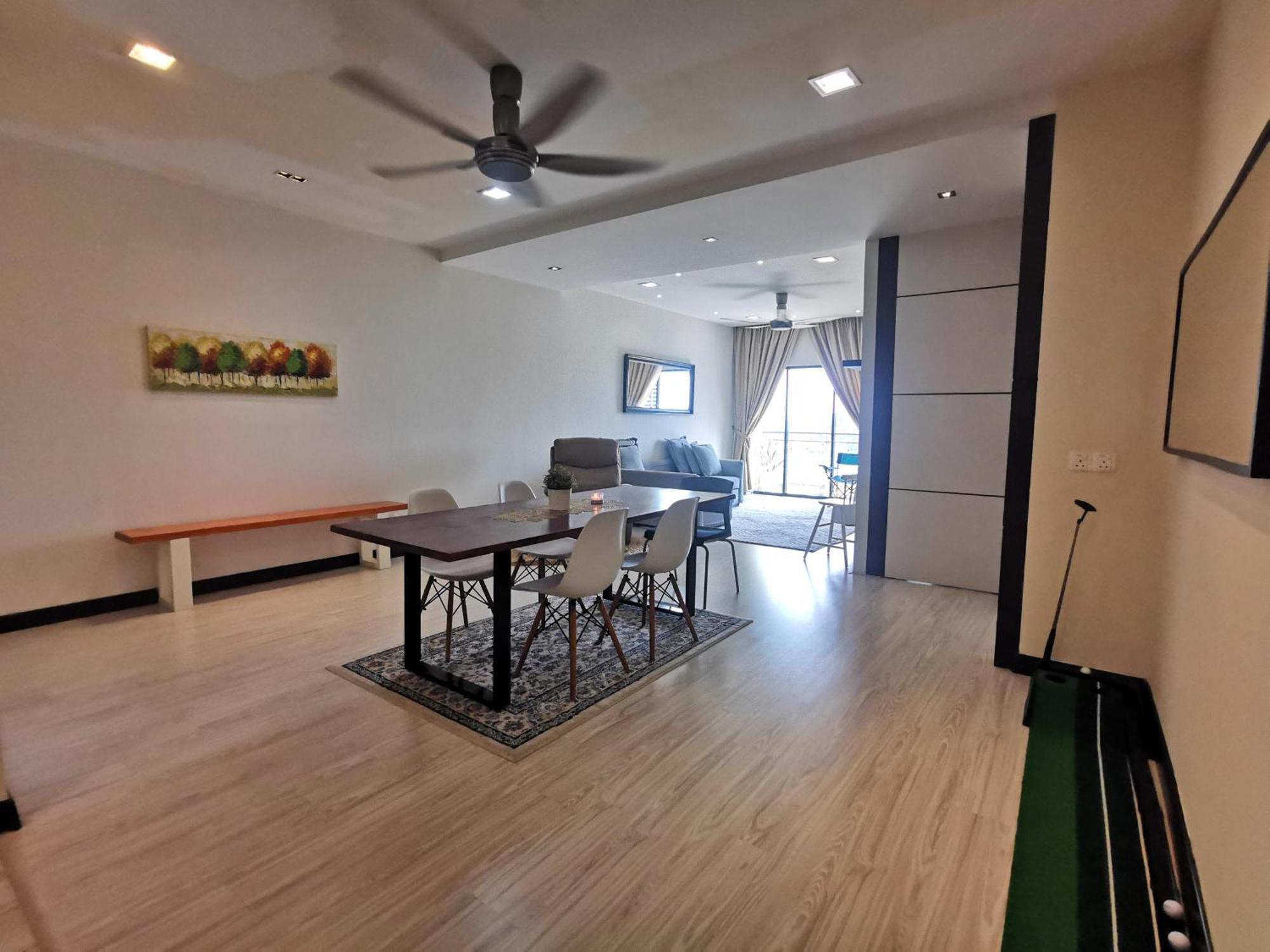 Enarahomes Shah Alam Exterior photo