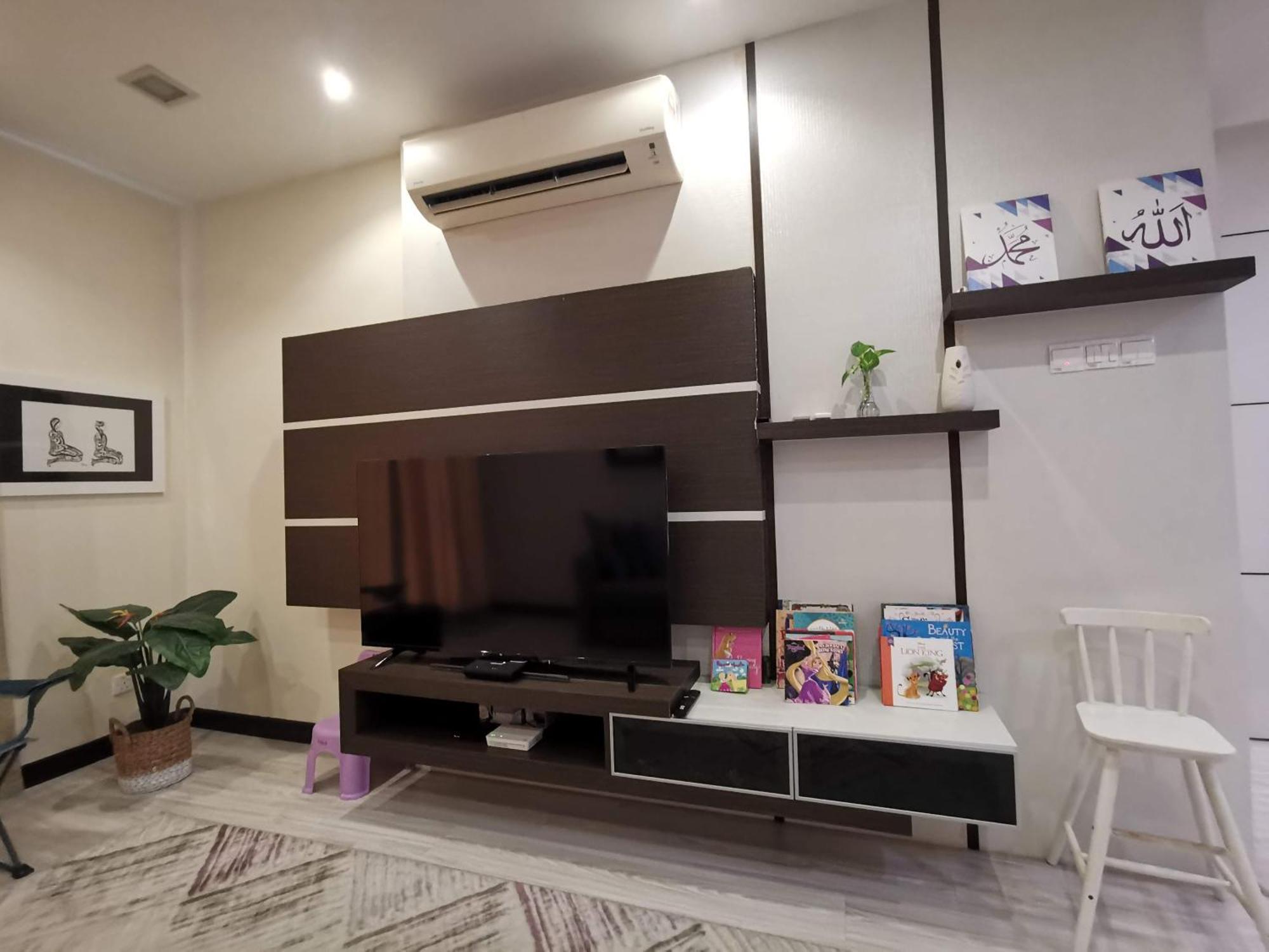 Enarahomes Shah Alam Exterior photo