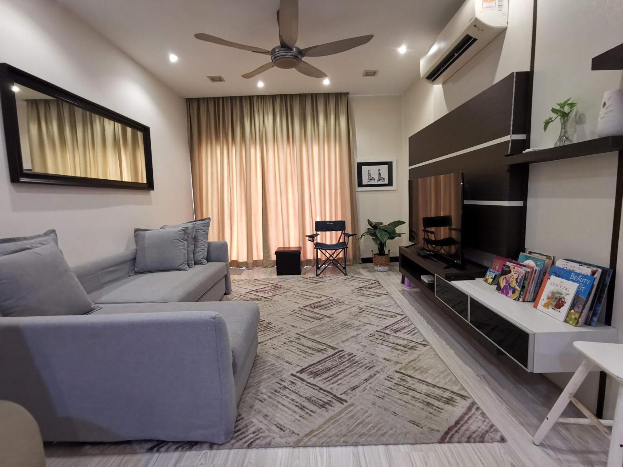 Enarahomes Shah Alam Exterior photo